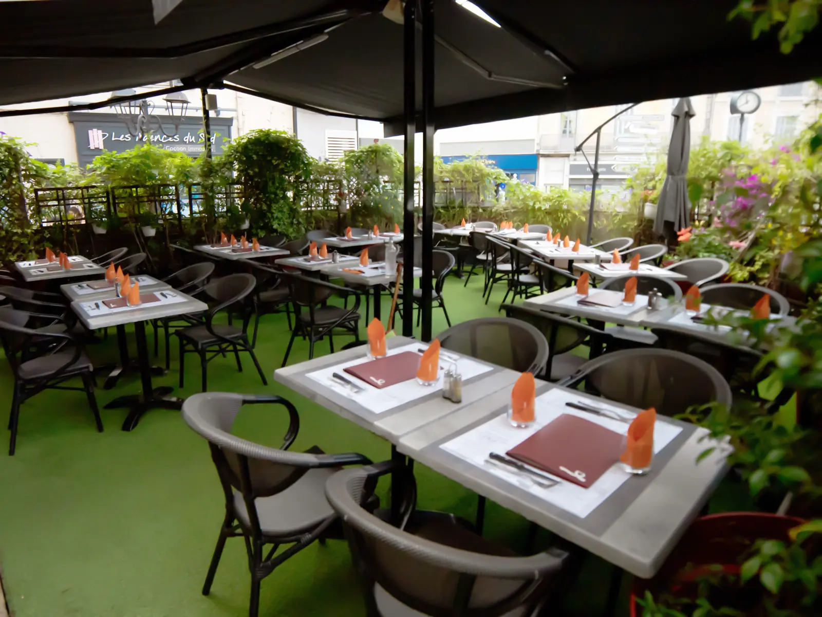 Salle du restaurant italien Amore Mio à Saint-Raphaël